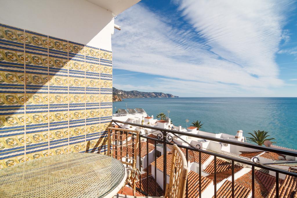 Bahia 58 Apartments Casasol Nerja Bagian luar foto